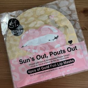 (NWT) sf glow 4 piece gold foil lip masks